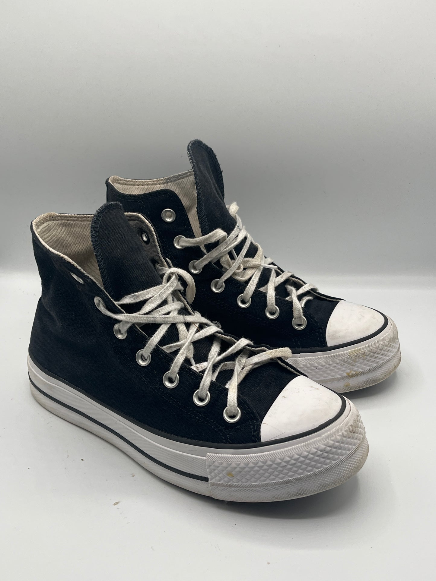Converse Chuck Taylor High Sneaker Größe 39 – Klassiker in Schwarz/Weiß