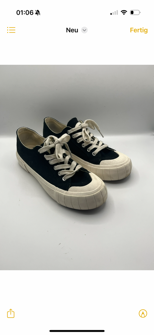 Canvas Sneaker Größe 40 – Schwarz Weiß, klassisch & robust