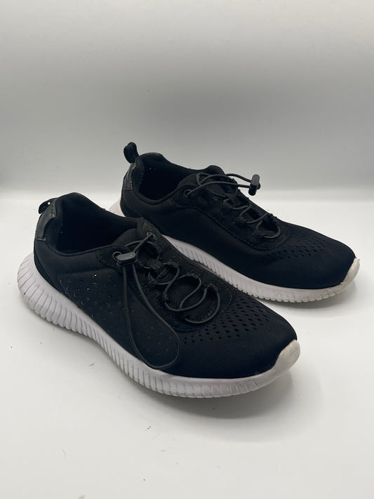 Sportschuhe Größe 39 – leichte Sneaker in Schwarz mit weißer Sohle